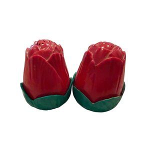 Vtg Red plastic Tulip Salt & Pepper Shaker Green Leaf kitschy Kitchen table top